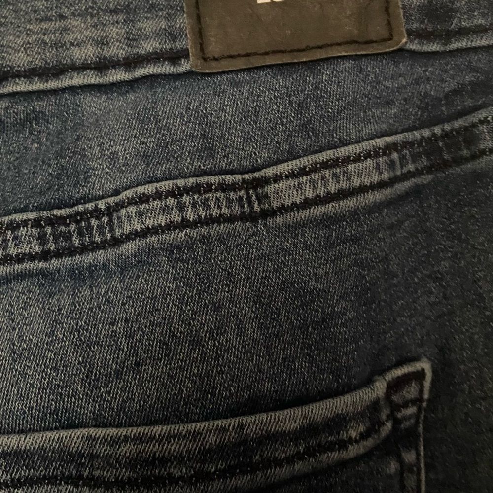 Denizen Levi’s - image 4